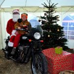 Fotoshooting mit Santa Claus im MotoSoul-Zelt